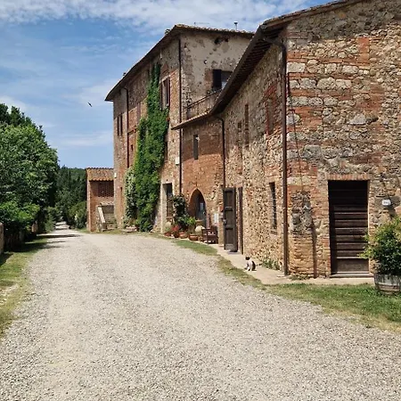 La Rugiada Bauernhof Monteroni dʼArbia
